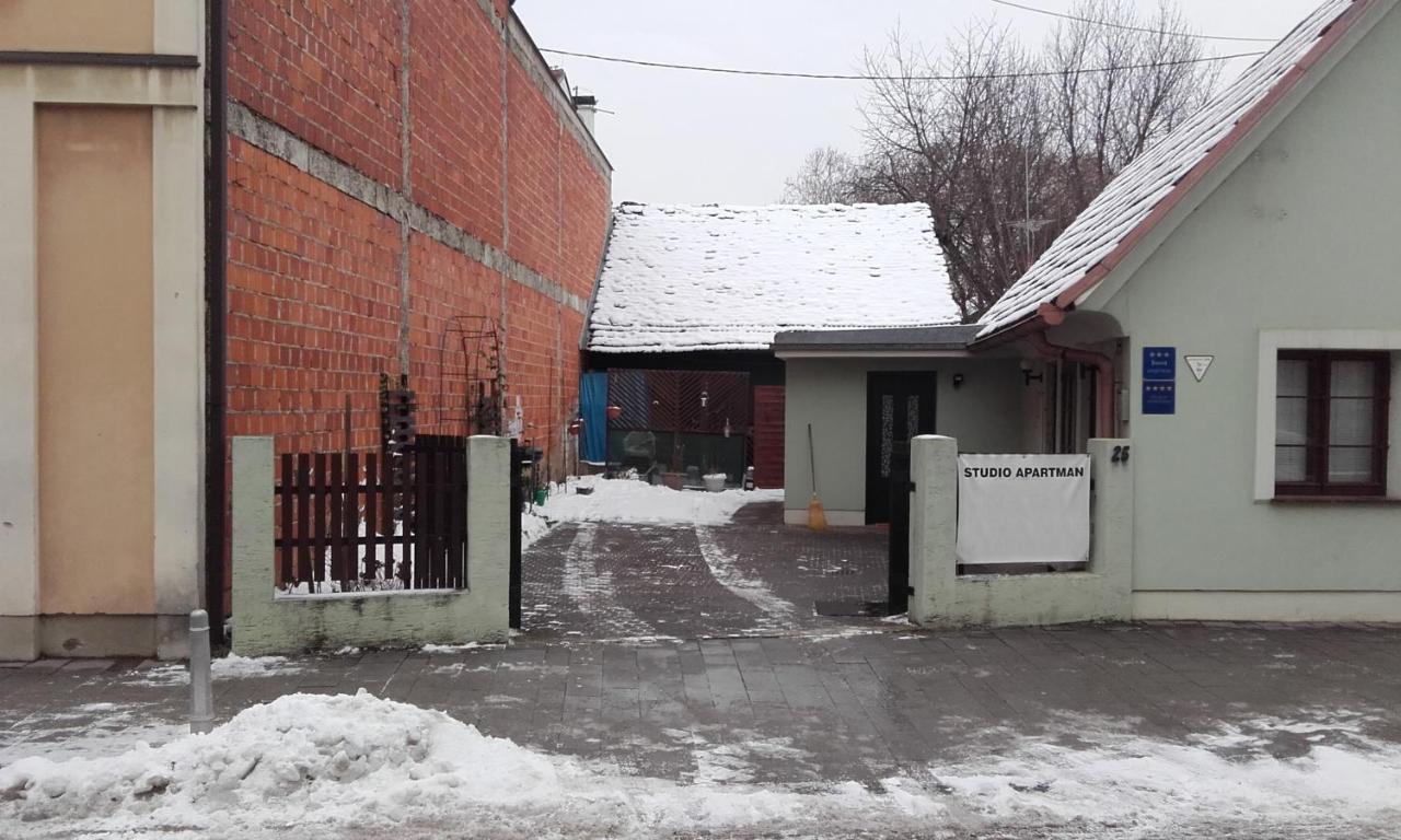 Apartments With A Parking Space Samobor, Prigorje - 12869 Exterior photo